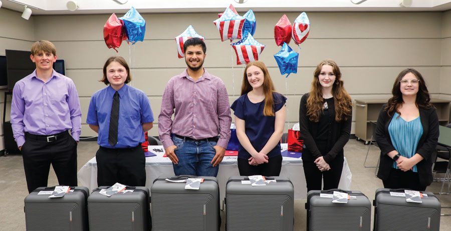 High School Juniors Recognized At Youth Tour Finals
